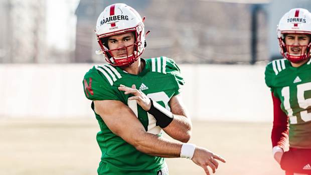 Quarterbacks Heinrich Haarberg and Richard Torres 2023.04.06 spring practice cropped Nebraska football